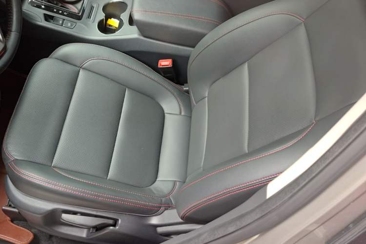 Used CHANGAN CS75 2016 1.8T Automatic Elite Model China IV Standard Left Front Seat