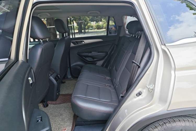 Used CHANGAN CS75 2016 2.0L Manual Luxury Version China V Standard Left Rear Seat