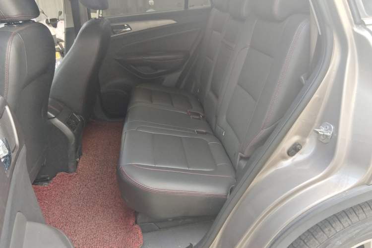 Used CHANGAN CS75 2016 2.0L Manual Luxury Version China IV Standard Left Rear Seat
