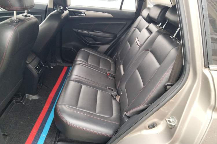 Used CHANGAN CS75 2016 2.0L Manual Luxury Version China IV Standard Left Rear Seat