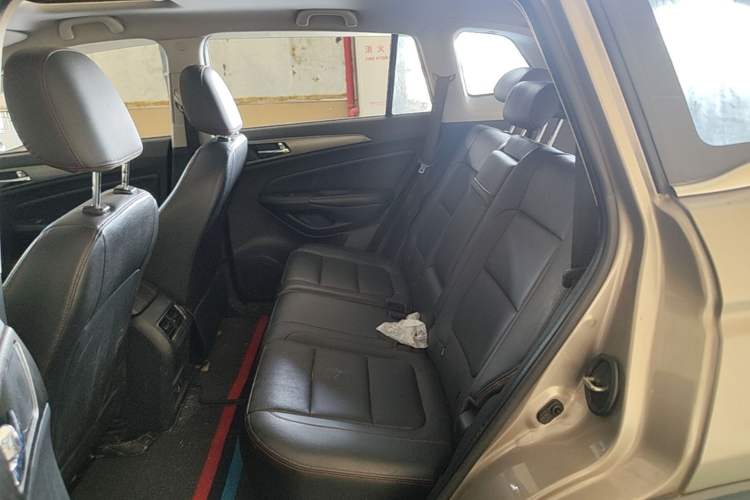 Used CHANGAN CS75 2016 1.8T Automatic Elite Model China V Standard Left Rear Seat