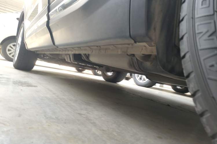 Used CHANGAN CS75 2016 2.0L Manual Luxury Version China IV Standard Left Side Sill