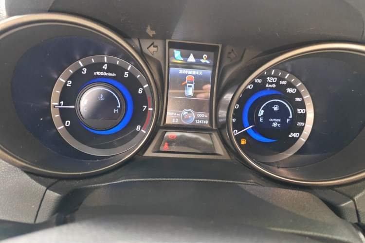 Used CHANGAN CS75 2016 2.0L Manual Luxury Version China IV Standard Odometer Close Up