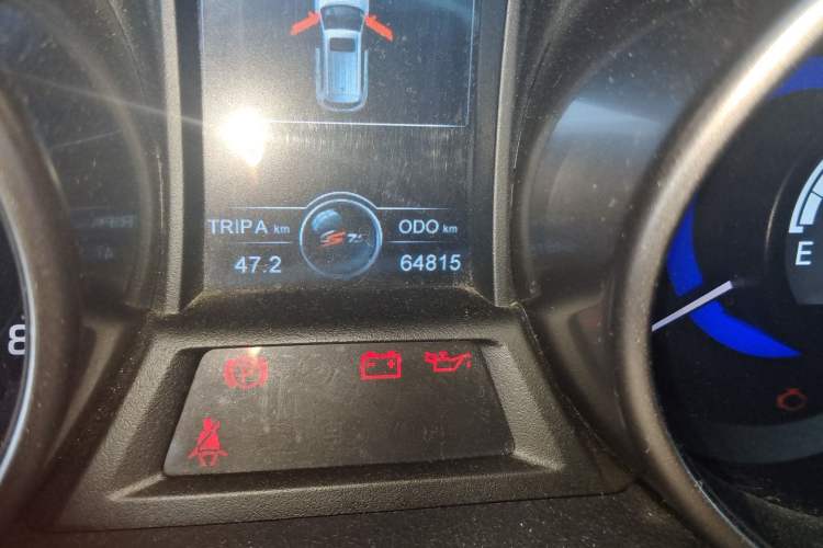 Used CHANGAN CS75 2016 2.0L Manual Luxury Version China IV Standard Odometer Close Up