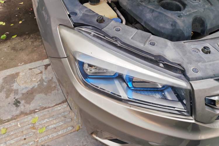 Used CHANGAN CS75 2016 1.8T Automatic Elite Model China V Standard Right Front Headlight