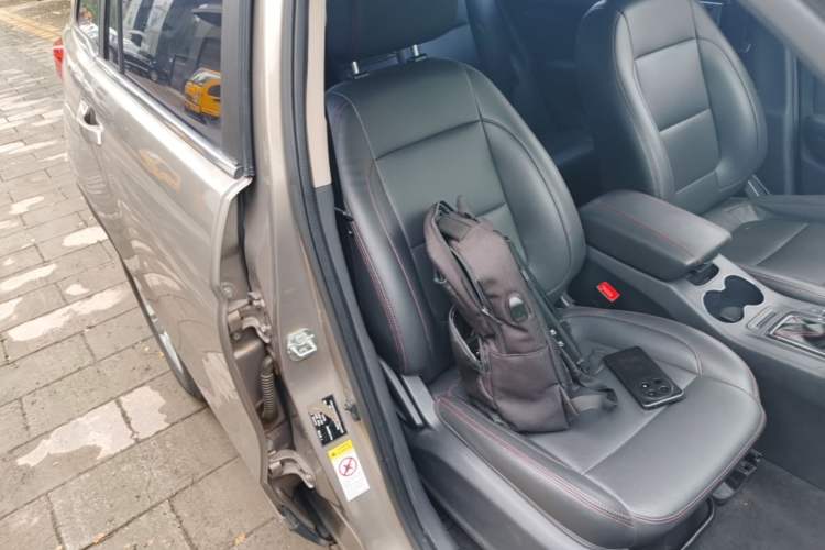 Used CHANGAN CS75 2016 1.8T Automatic Elite Model China V Standard Right Front Seat