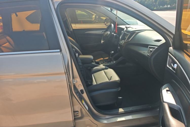 Used CHANGAN CS75 2016 1.8T Automatic Elite Model China V Standard Right Front Seat