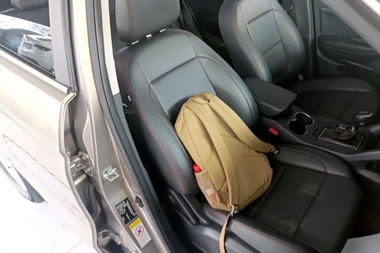 Used CHANGAN CS75 2016 1.8T Automatic Elite Model China V Standard Right Front Seat