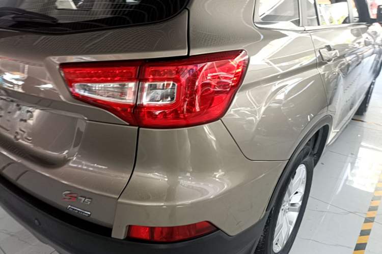 Used CHANGAN CS75 2016 1.8T Automatic Elite Model China V Standard Right Rear Taillight