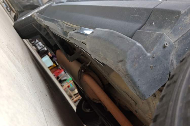 Used CHANGAN CS75 2016 1.8T Automatic Elite Model China IV Standard Right Side Sill