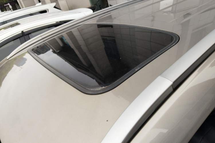 Used CHANGAN CS75 2016 2.0L Manual Luxury Version China IV Standard Roof