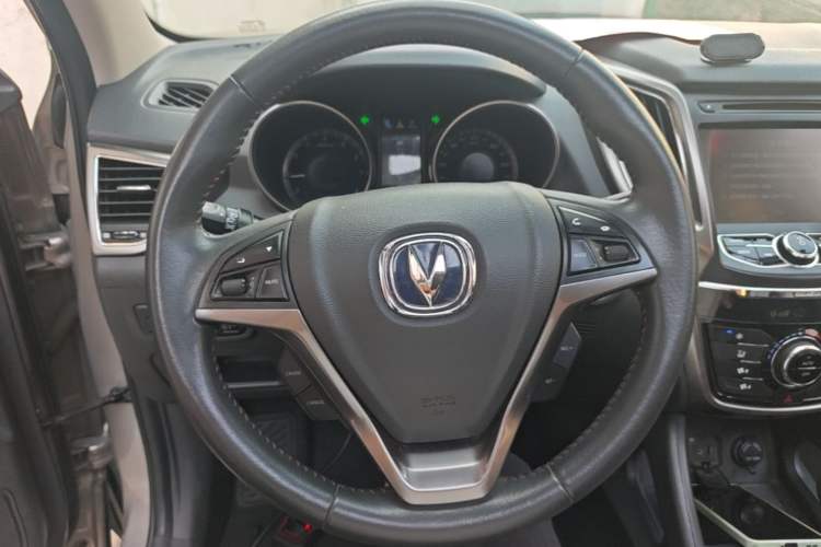 Used CHANGAN CS75 2016 1.8T Automatic Elite Model China V Standard Steering Wheel