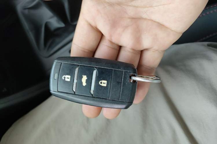 Used CHANGAN CS75 2016 2.0L Manual Luxury Version China IV Standard Vehicle Key