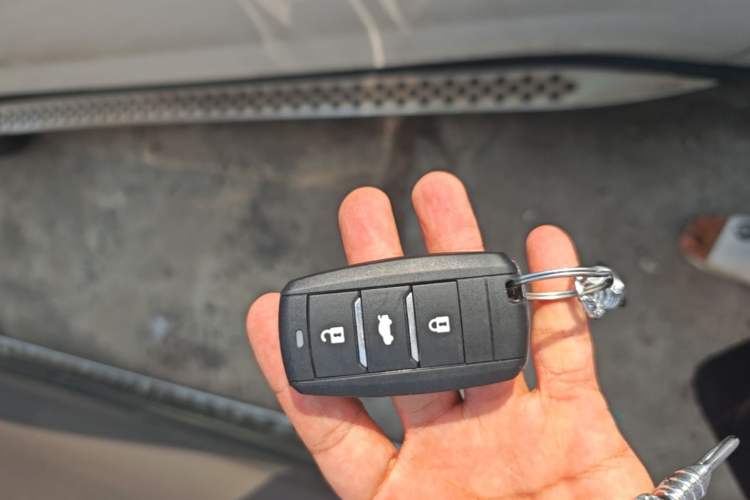 Used CHANGAN CS75 2016 1.8T Automatic Elite Model China V Standard Vehicle Key