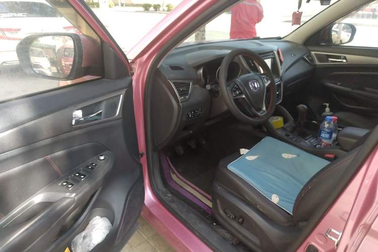 Used CHANGAN CS75 2016 2.0L Manual Leading Version China V Standard Driver Seat
