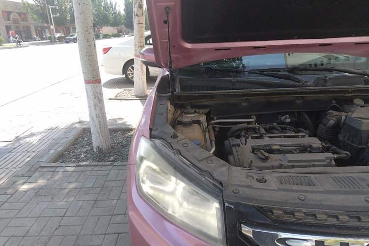 Used CHANGAN CS75 2016 2.0L Manual Leading Version China V Standard Engine Bay Right