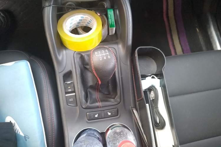 Used CHANGAN CS75 2016 2.0L Manual Leading Version China V Standard Gear Lever