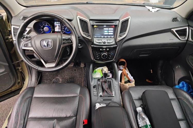 Used CHANGAN CS75 2016 1.8T Automatic Elite Model China IV Standard Center Console