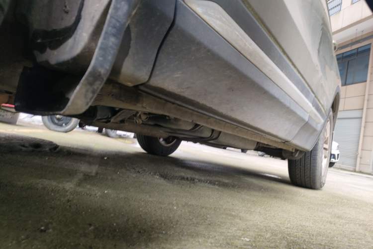 Used CHANGAN CS75 2016 1.5T Manual FENGSHANG Model Chassis Front Left