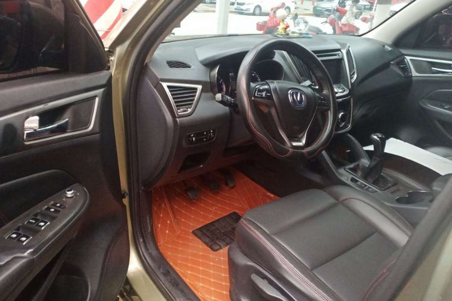 Used CHANGAN CS75 2016 2.0L Manual Luxury Version China IV Standard Driver Seat