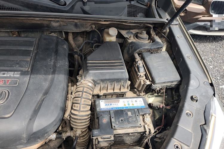 Used CHANGAN CS75 2016 1.8T Automatic Elite Model China V Standard Engine Bay Left