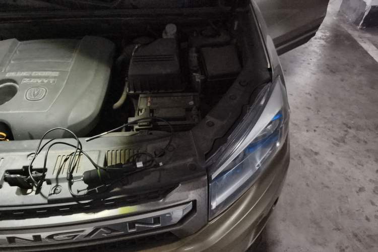 Used CHANGAN CS75 2016 2.0L Manual Luxury Version China V Standard Engine Bay Left
