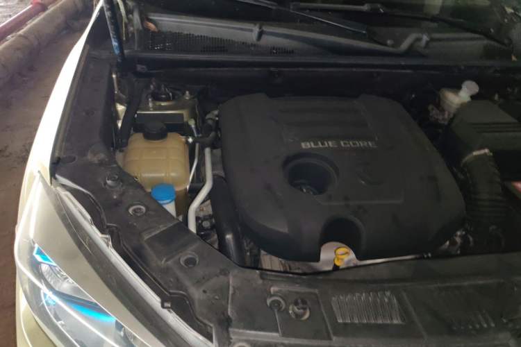 Used CHANGAN CS75 2016 1.8T Automatic Elite Model China V Standard Engine Bay Right