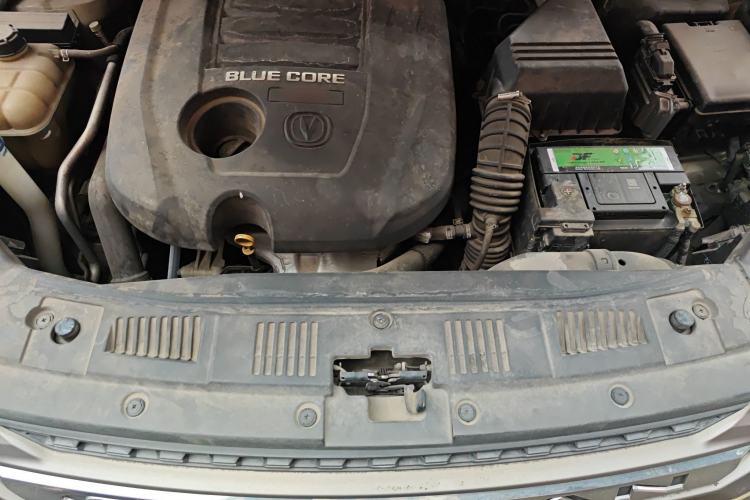 Used CHANGAN CS75 2016 1.8T Automatic Elite Model China IV Standard Engine Bay