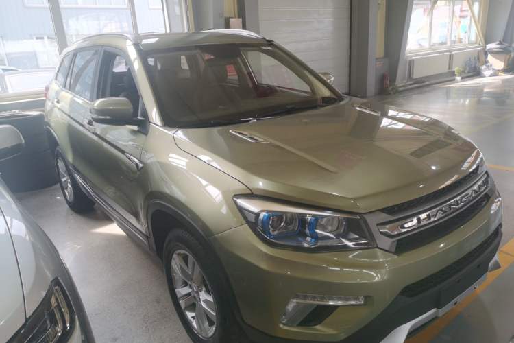 Used CHANGAN CS75 2016 1.5T Manual FENGSHANG Model Exterior 2