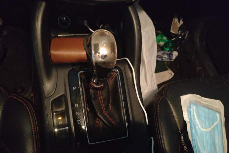 Used CHANGAN CS75 2016 1.8T Automatic Elite Model China IV Standard Gear Lever