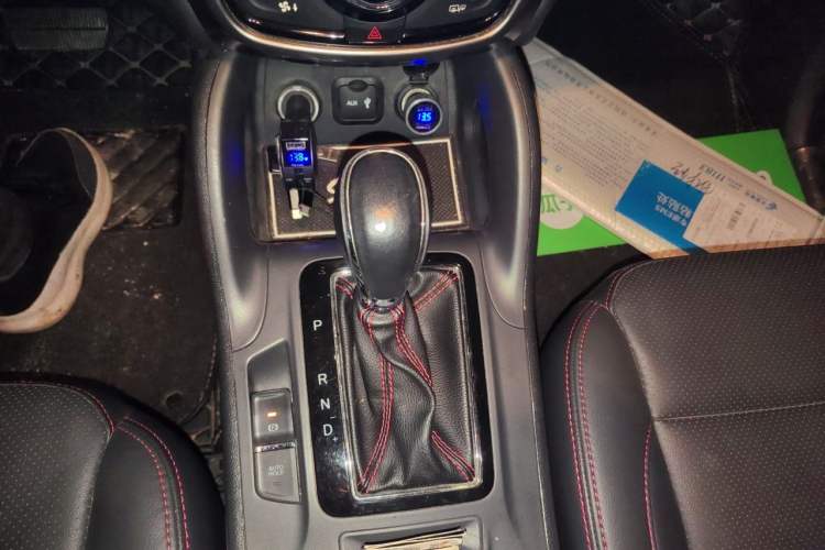 Used CHANGAN CS75 2016 1.8T Automatic Elite Model China V Standard Gear Lever