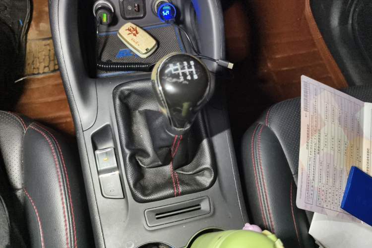 Used CHANGAN CS75 2016 2.0L Manual Luxury Version China V Standard Gear Lever