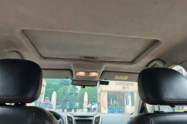 Used CHANGAN CS75 2016 1.8T Automatic Elite Model China IV Standard Headliner