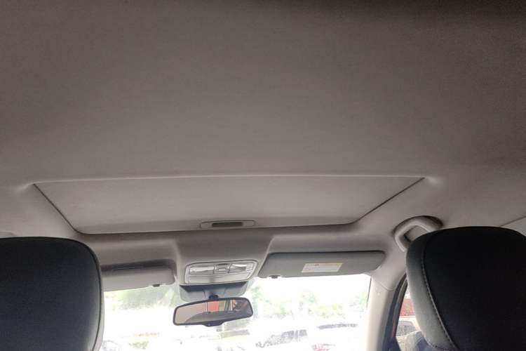 Used CHANGAN CS75 2016 1.8T Automatic Prestige Model China V Standard Headliner