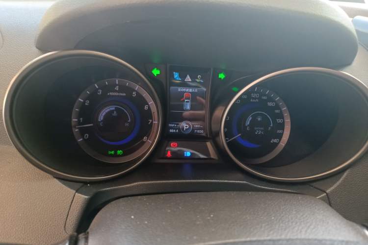 Used CHANGAN CS75 2016 1.8T Automatic Elite Model China IV Standard Instrument Cluster
