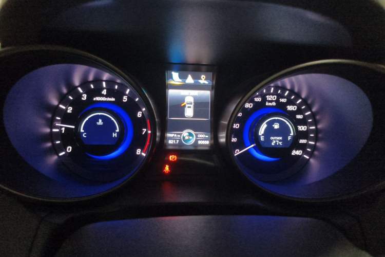 Used CHANGAN CS75 2016 2.0L Manual Luxury Version China V Standard Instrument Cluster