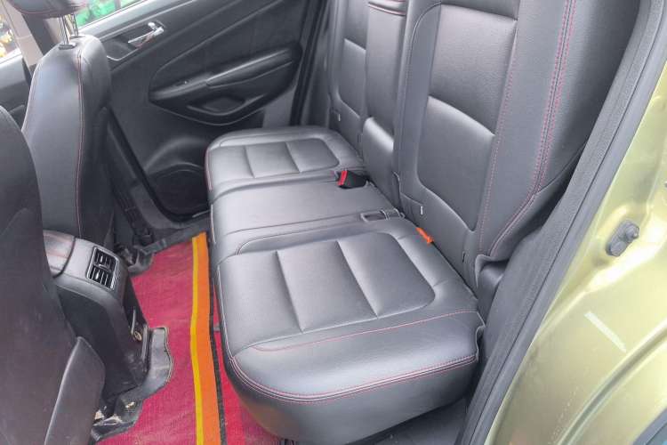Used CHANGAN CS75 2016 1.8T Automatic Elite Model China IV Standard Interior 1