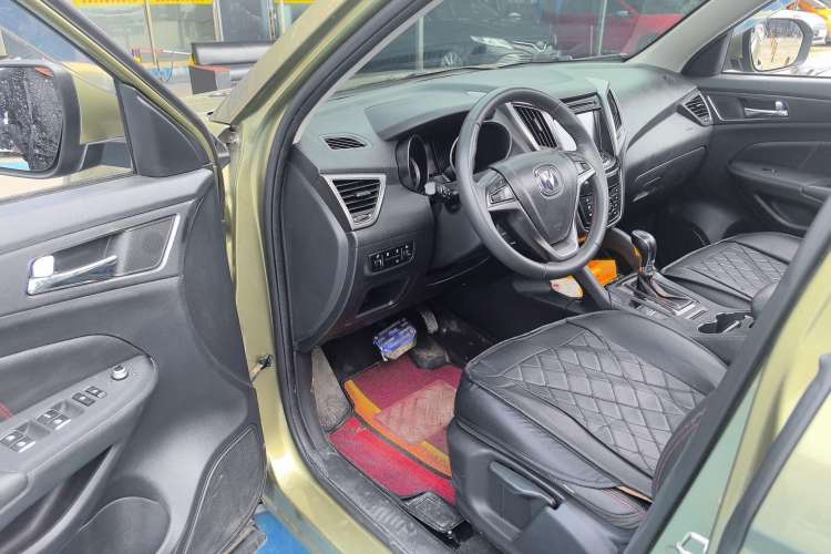 Used CHANGAN CS75 2016 1.8T Automatic Elite Model China IV Standard Interior 2