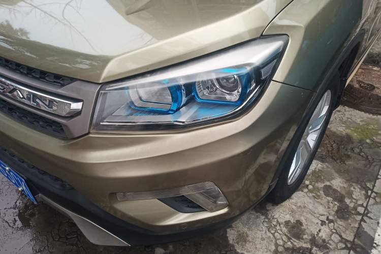 Used CHANGAN CS75 2016 2.0L Manual Luxury Version China IV Standard Left Front Headlight