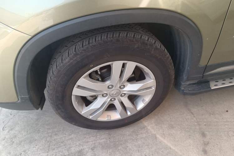 Used CHANGAN CS75 2016 1.8T Automatic Elite Model China IV Standard Left Front Wheel Hub