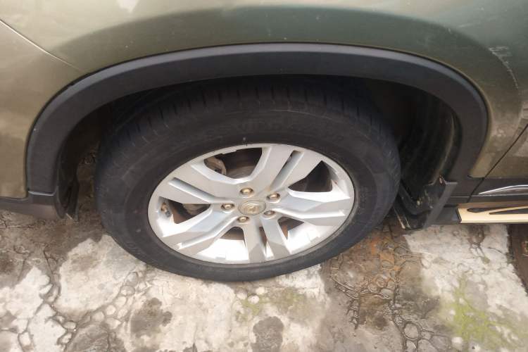 Used CHANGAN CS75 2016 2.0L Manual Luxury Version China IV Standard Left Front Wheel Hub