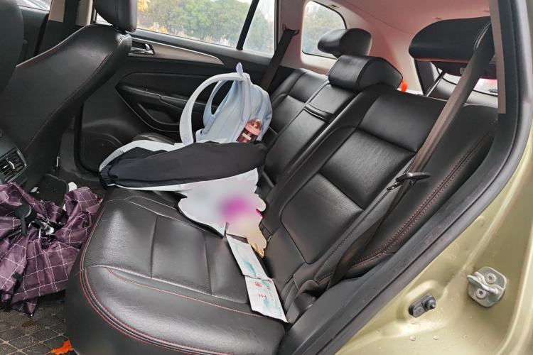 Used CHANGAN CS75 2016 1.8T Automatic Elite Model China IV Standard Left Rear Seat