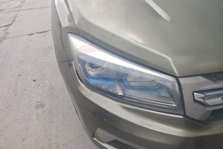Used CHANGAN CS75 2016 1.8T Automatic Elite Model China V Standard Right Front Headlight