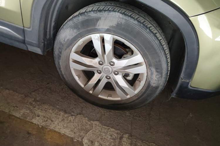 Used CHANGAN CS75 2016 1.8T Automatic Elite Model China V Standard Right Front Wheel Hub