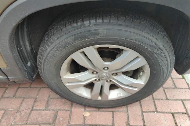 Used CHANGAN CS75 2016 1.8T Automatic Elite Model China V Standard Right Front Wheel Hub