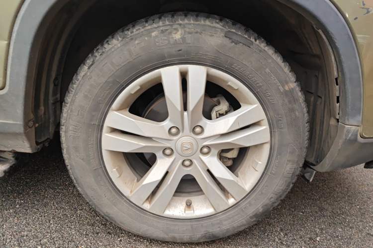 Used CHANGAN CS75 2016 1.8T Automatic Elite Model China IV Standard Right Front Wheel Hub