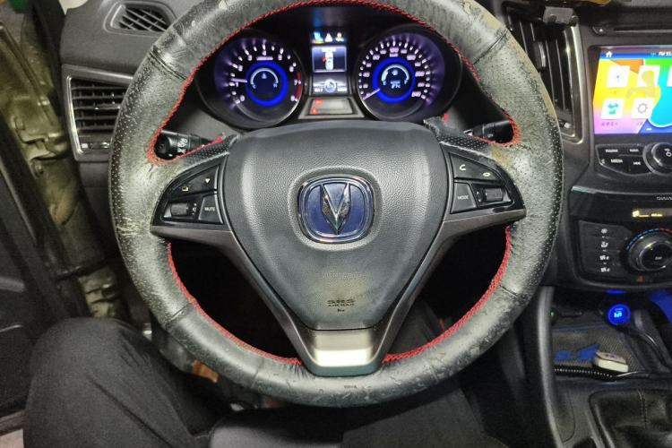 Used CHANGAN CS75 2016 2.0L Manual Luxury Version China V Standard Steering Wheel