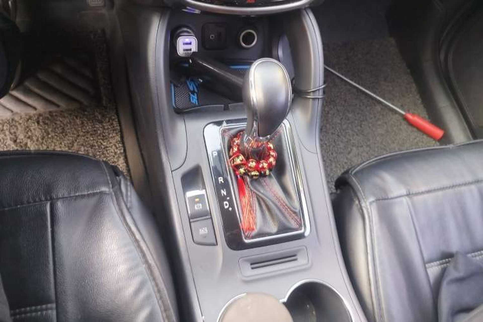Used CHANGAN CS75 2016 1.8T Automatic Elite Model China V Standard Gear Lever