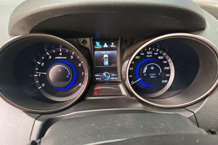 Used CHANGAN CS75 2016 2.0L Manual Luxury Version China V Standard Instrument Cluster