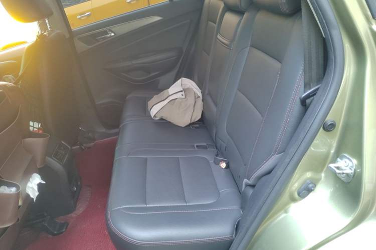 Used CHANGAN CS75 2016 1.8T Automatic Elite Model China V Standard Left Rear Seat